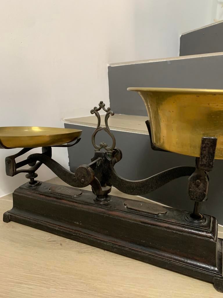 Ancienne balance fonte cuivre, Enlèvement