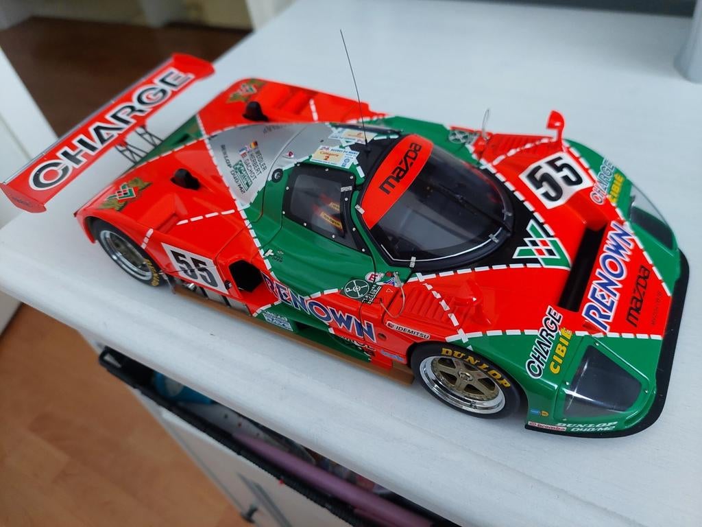 Autoart Mazda 787B, Ophalen, Zo goed als nieuw, Autoart