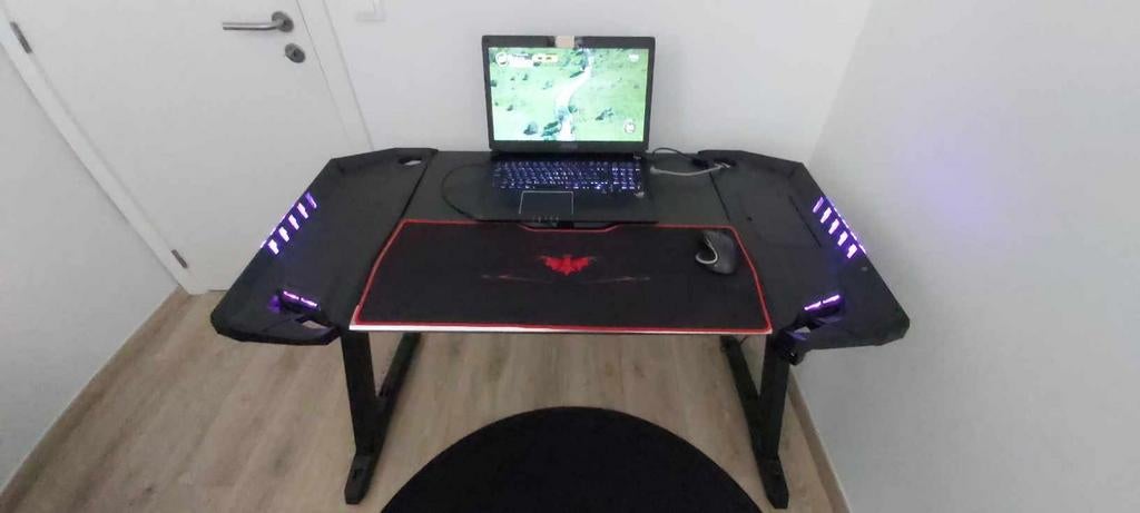 Gaming-bureau, Ophalen, Zo goed als nieuw