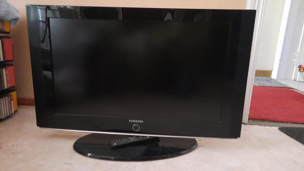 Samsung 32" TV, Audio, Tv en Foto, Ophalen, Gebruikt, LCD, 80 tot 100 cm