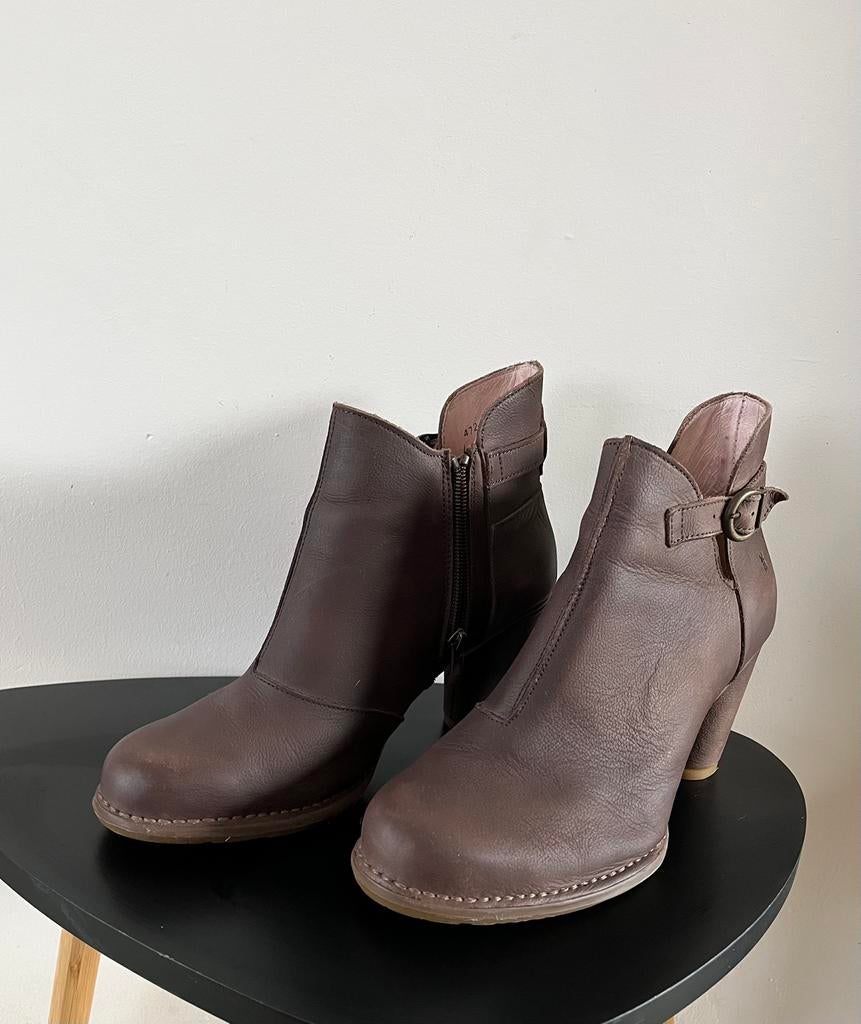 Laarsjes El Naturalista 40, Bruin, Lage of Enkellaarzen, Nieuw, Ophalen of Verzenden