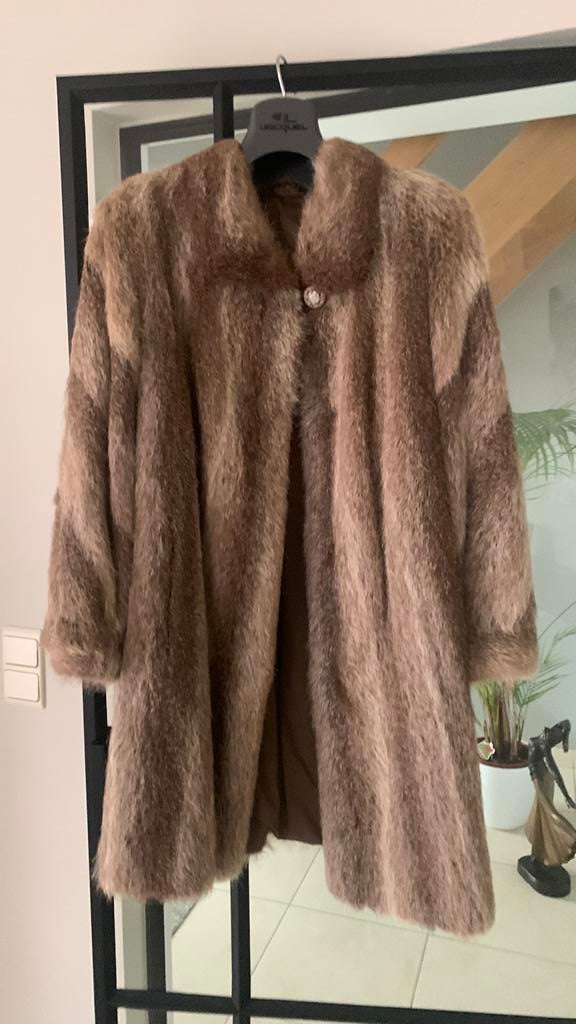 Nertsmantel maat 38, Ophalen, Zo goed als nieuw, Maat 38/40 (M)