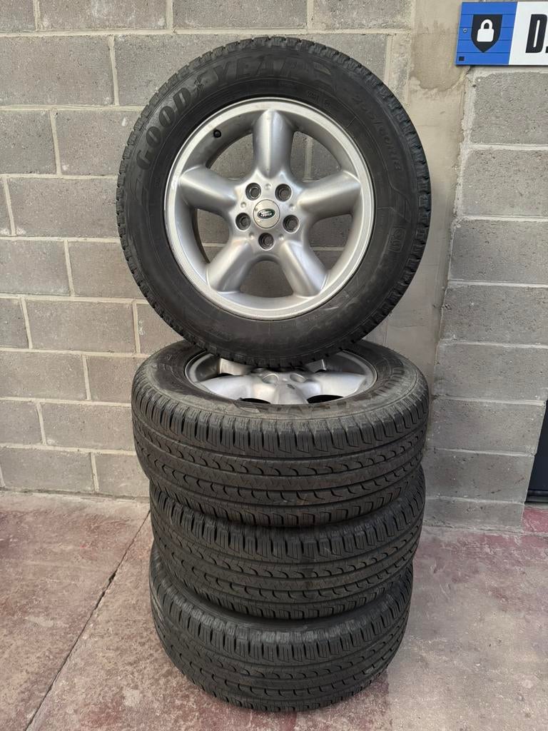 Jantes 18 pouces Land rover L322 + pneus Goodyear, 255 mm, Véhicule de tourisme, Enlèvement, Pneu(s)