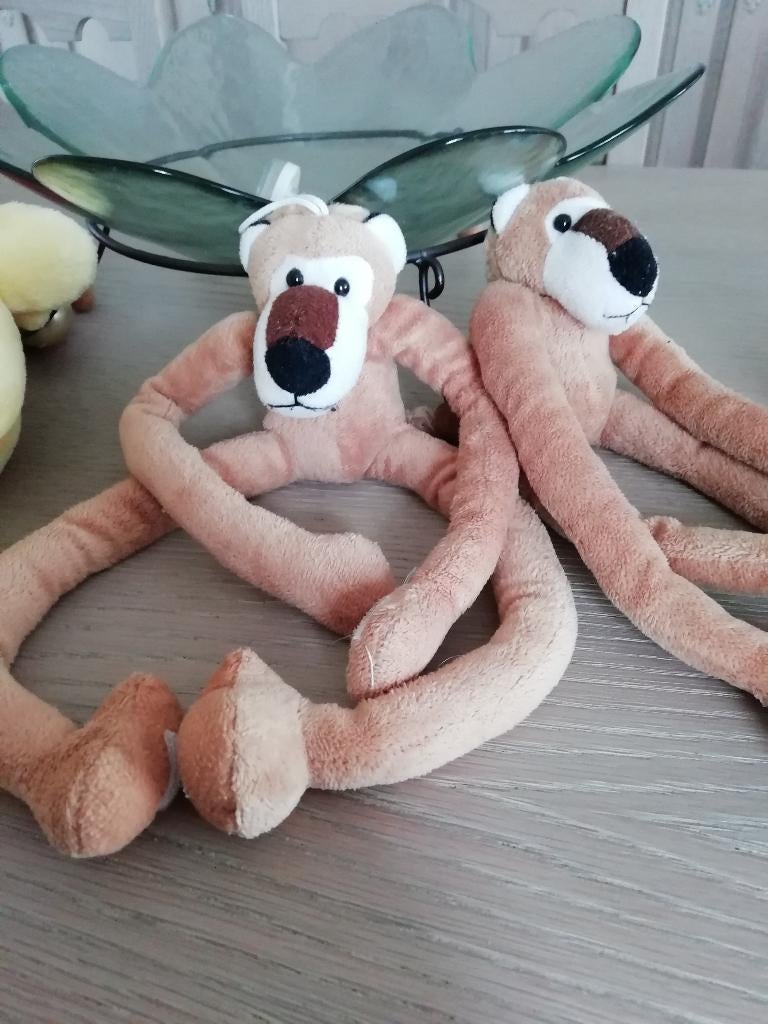 verschillende knuffelaapjes, Kinderen en Baby's, Speelgoed | Knuffels en Pluche, Ophalen of Verzenden, Zo goed als nieuw, Aap