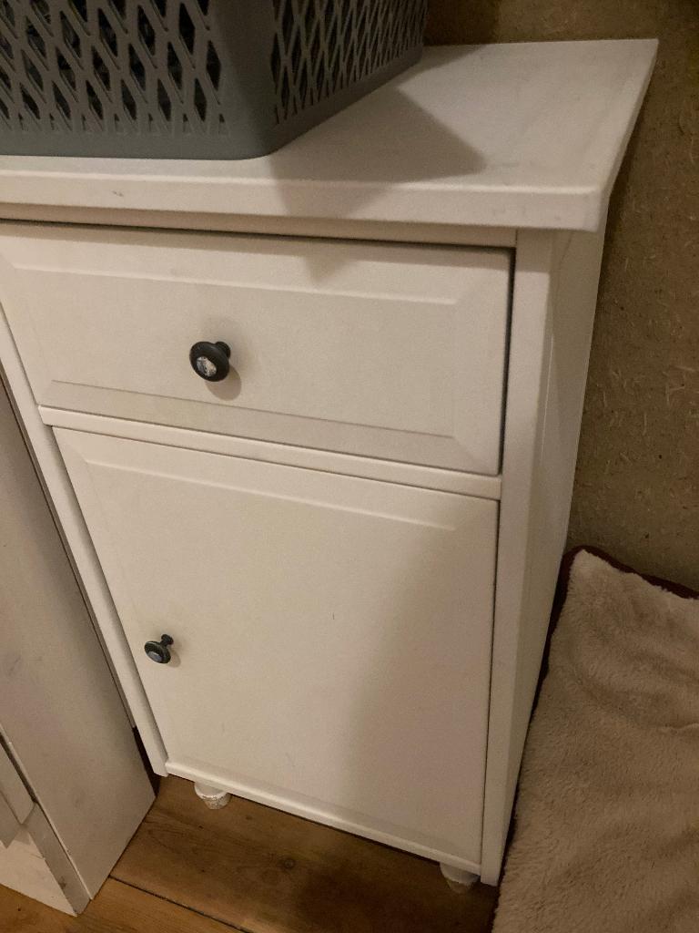 Nachtkastje IKEA wit landhuis, Ophalen, Gebruikt, Minder dan 45 cm, Minder dan 55 cm