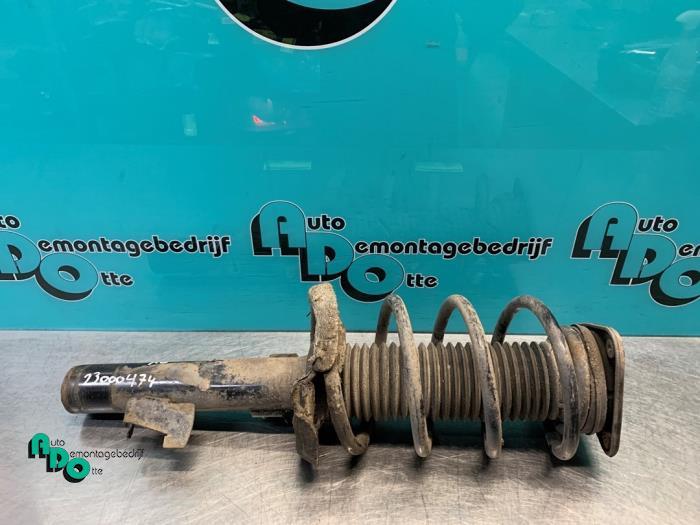 Schokdemperpoot rechts-voor van een Ford Focus (Focus 04-), Gebruikt, -, -, Ophalen of Verzenden