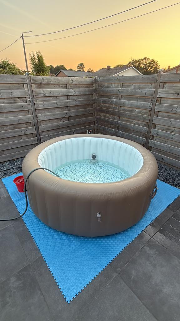 Lay z spa jacuzzi palm spring, Tuin en Terras, Ophalen, Zo goed als nieuw