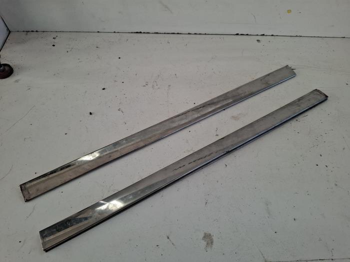 Cadre portière d'un Alfa Romeo Giulia, -, 3 mois de garantie, Utilisé, Alfa Romeo