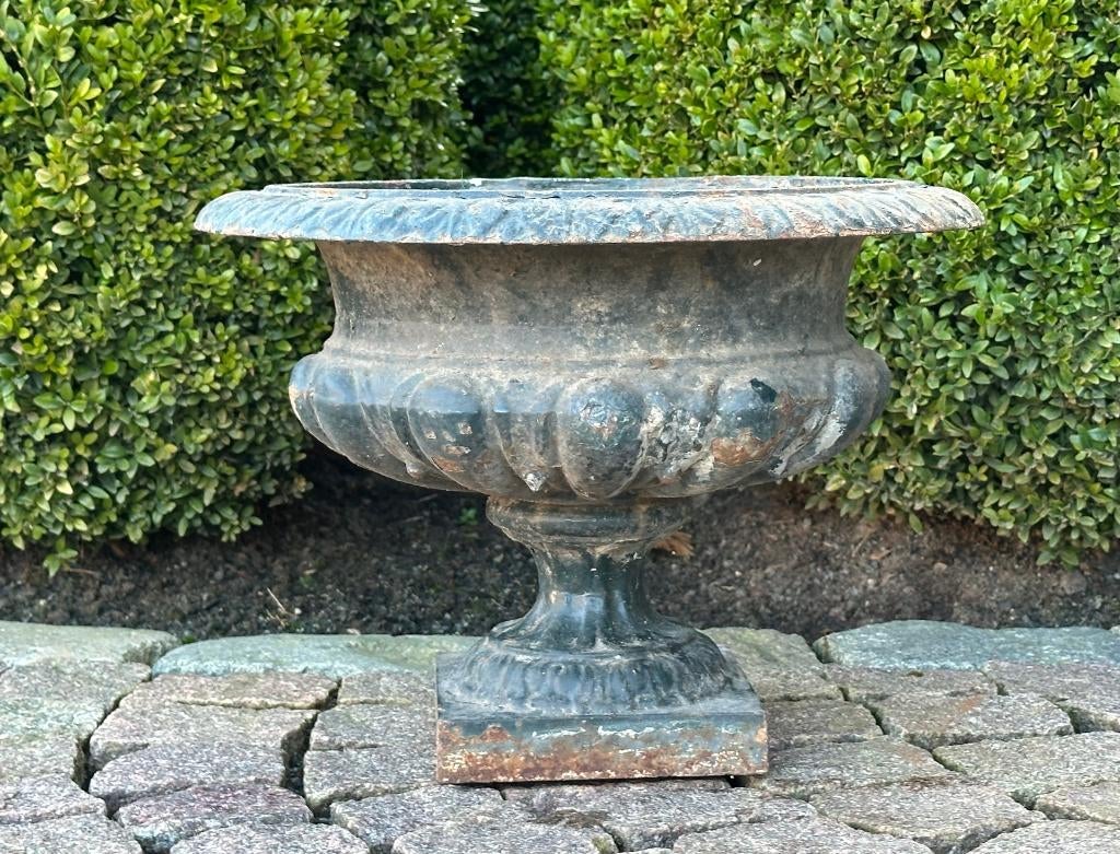 grand pot de fleurs en fonte - diam. 34 cm - hauteur 25 cm, Enlèvement, Balcon