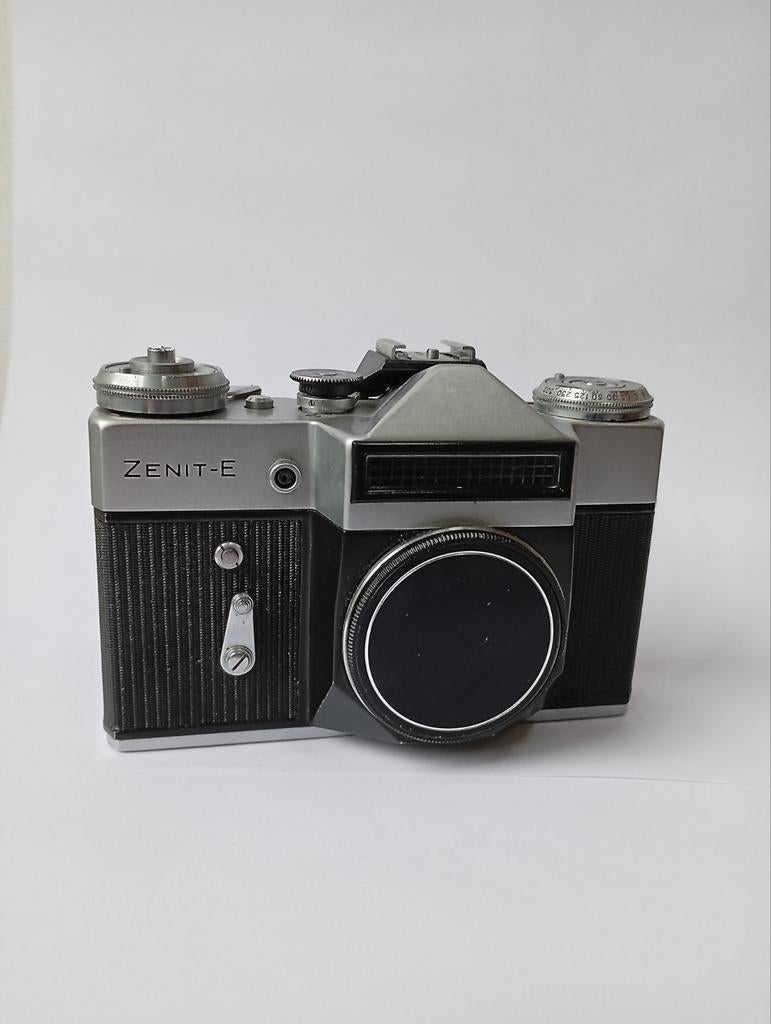 Vintage Zenit-E 35mm SLR fotocamera – volledig mechanisch, Audio, Tv en Foto, Fotocamera's Analoog, Ophalen of Verzenden