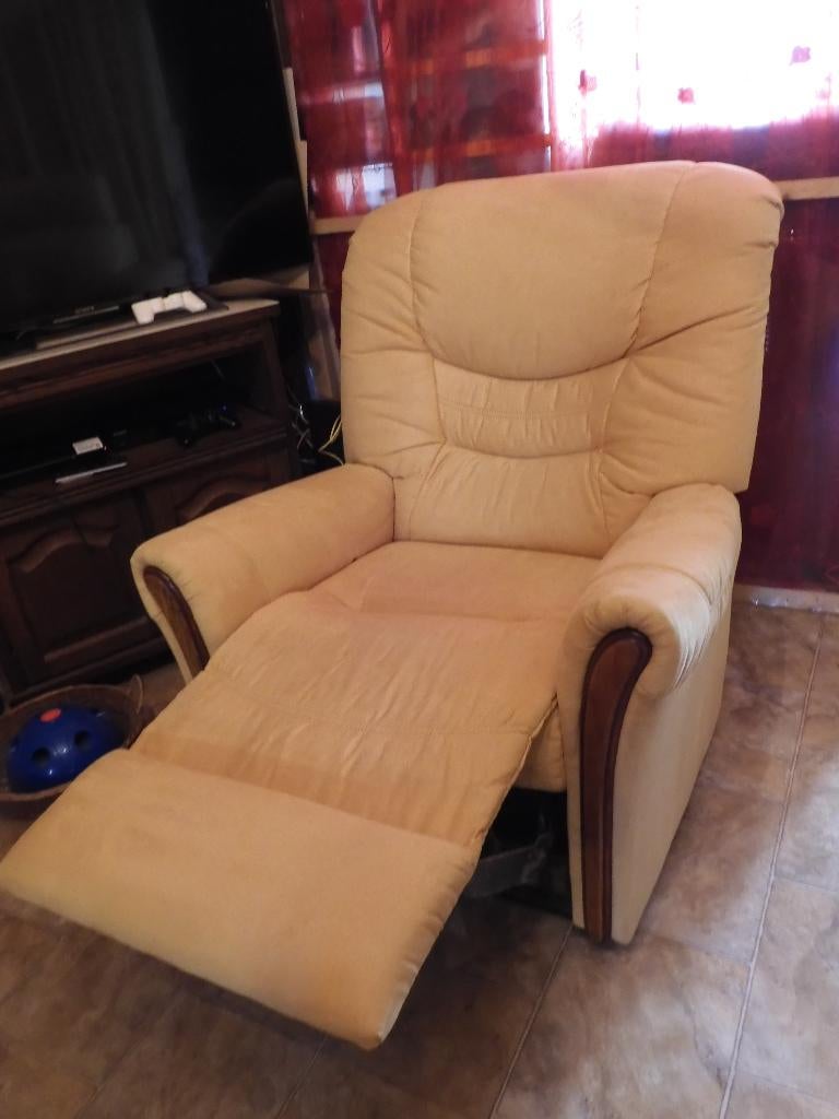 Fauteuils relax mécanique Bois / Alcantara jaune paille, Maison & Meubles, Fauteuils, 75 à 100 cm, Enlèvement, Utilisé, Rustique