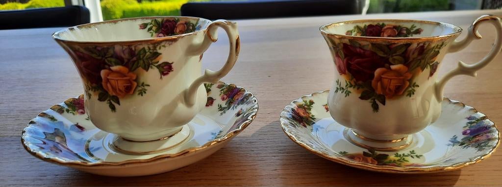 Royal Albert Bone China England. Old Country Roses, Enlèvement ou Envoi