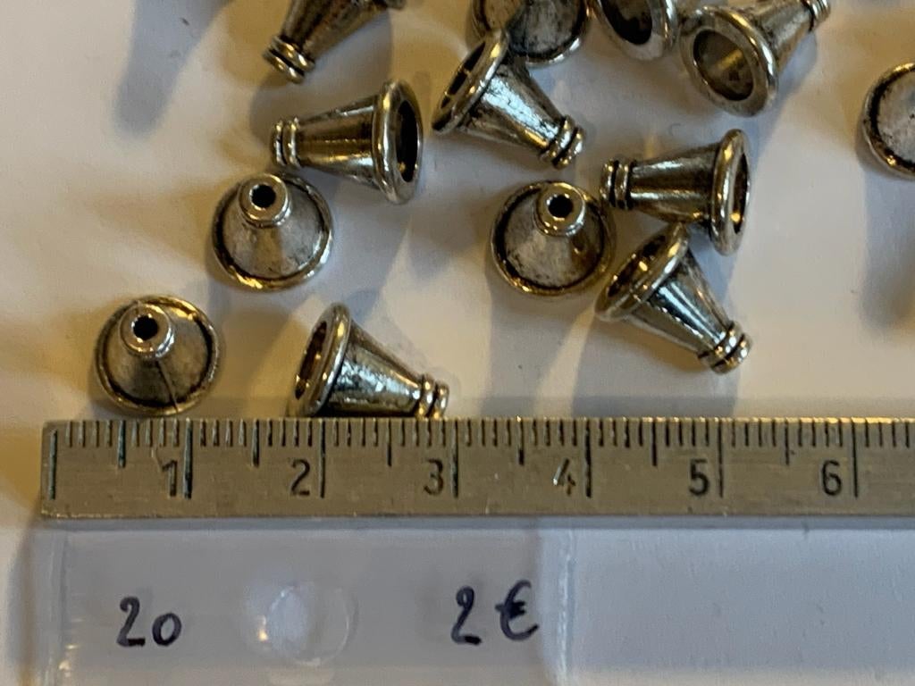 20 stuks metalen kralenkapjes, Enlèvement ou Envoi, Neuf, Entretoise ou Perle intermédiaire