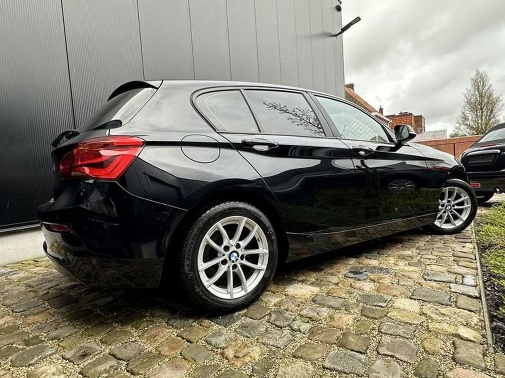 BMW 116 116i Face lift /Navi/Bleutooth/Verw St./ EUR6/Garan, Auto's, BMW, 116 g/km, 1 Reeks, https://public.car-pass.be/vhr/5cc0dd48-0ebb-456b-ba11-56536646c4d9