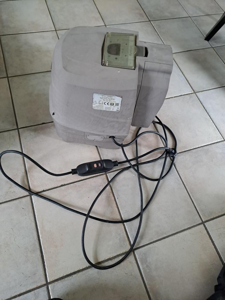 INTEX PURE SPA POMPE JACCUZI, Jardin & Terrasse, Bains à remous et Spas, Pompe