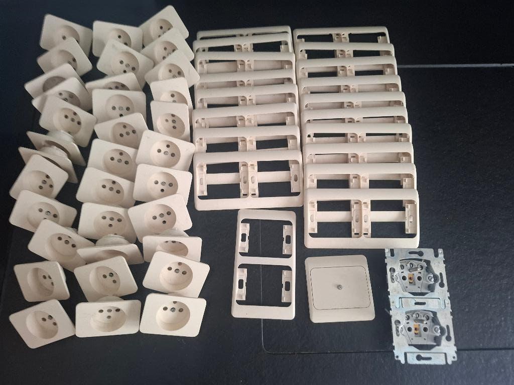 Niko PR20 Creme plaatjes, Enlèvement ou Envoi, Utilisé, Interrupteur