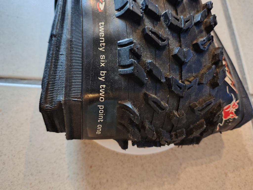 2 nieuwe buitenbanden mountainbike 26x2.1, Fietsen en Brommers, Fietsonderdelen, Ophalen, Nieuw, Mountainbike, Band