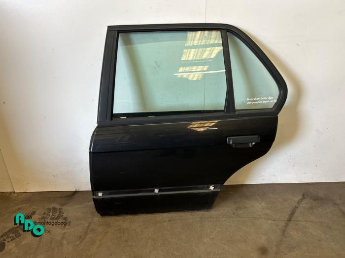 Portière 4portes arrière gauche d'un BMW 3-Serie (3-Serie, -, 3 mois de garantie, Utilisé, Porte