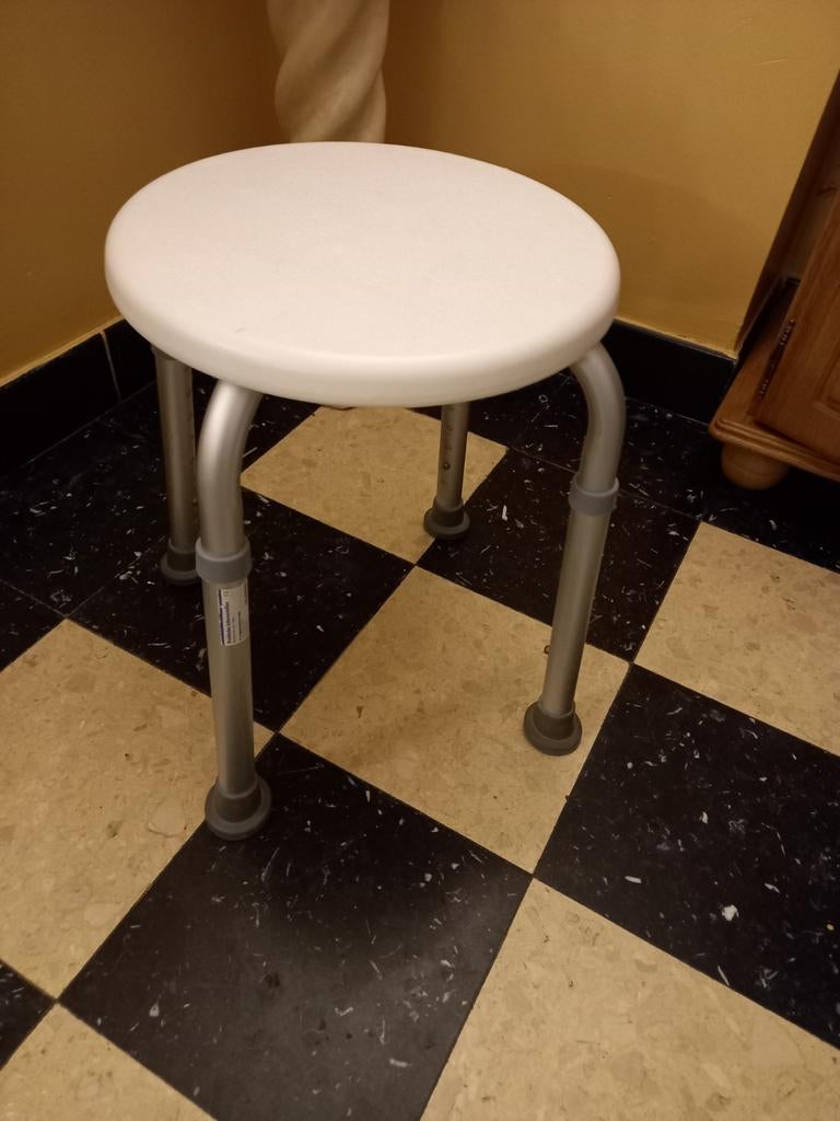 badkamerstoel voor mensen met een handicap