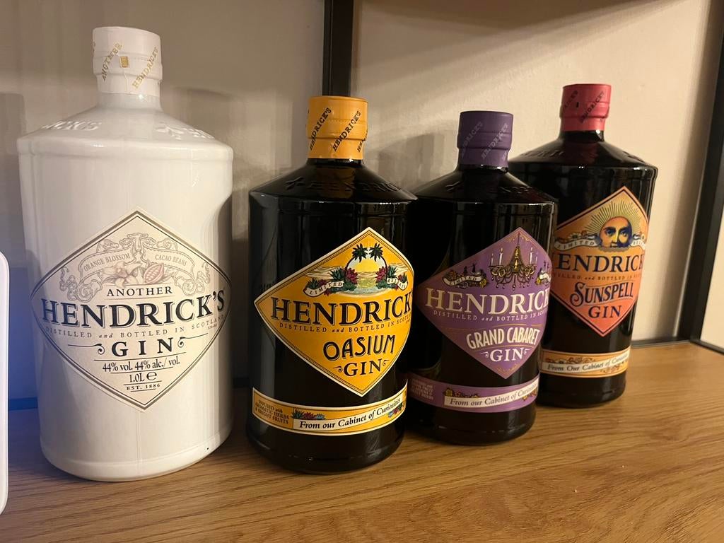 Lot van 11 flessen Hendrick’s gin, Ophalen, Nieuw, Overige typen