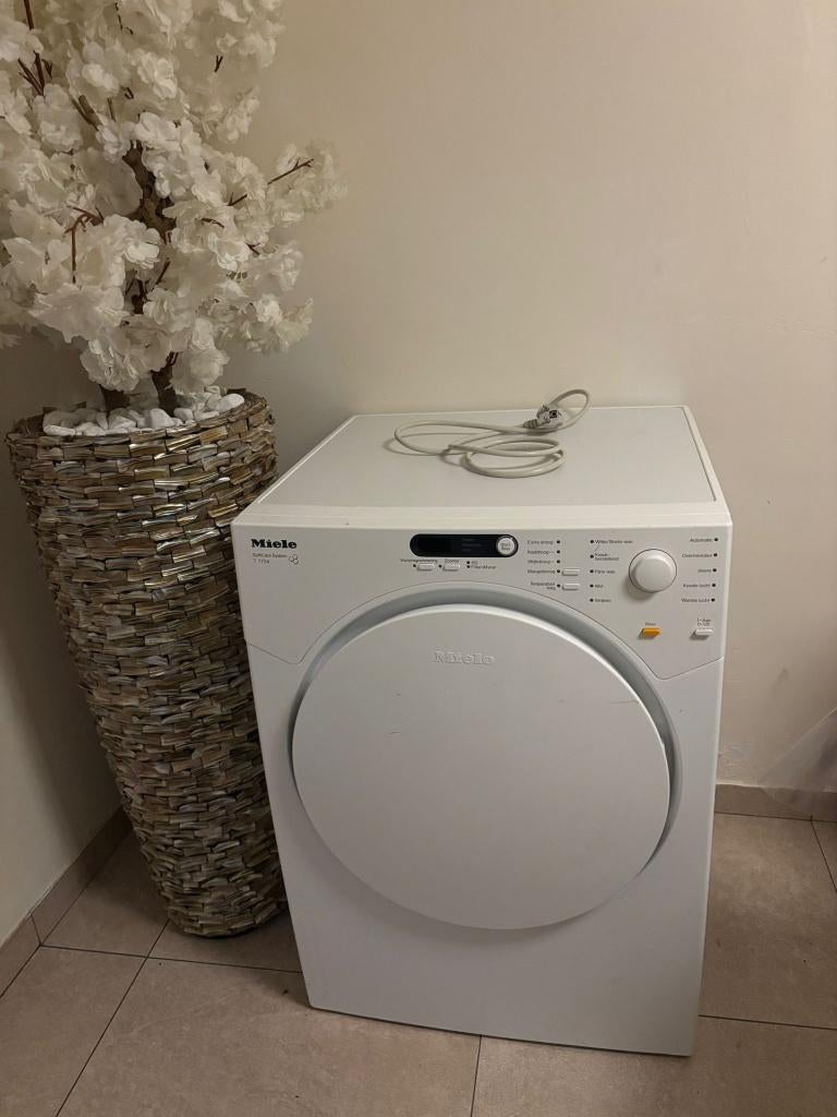 Miele T7734 Softronic Luchtafvoerdroger 6kg, 6 tot 8 kg, Ophalen, Gebruikt, Luchtafvoer