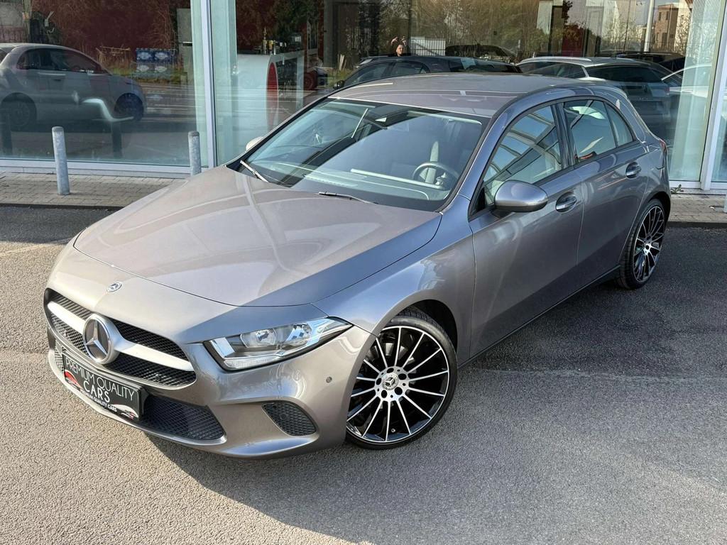 Mercedes-Benz A-CLASS 180 AMG VELGEN / ZETELVERWARMING / CAM, Autos, Euro 6, Entreprise, 116 ch, Noir