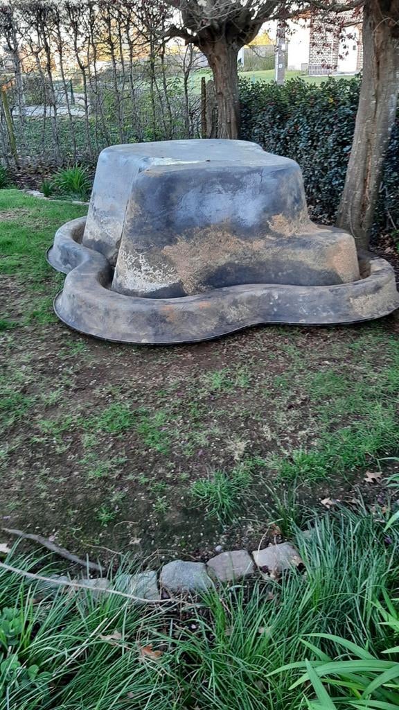 Voorgevormde vijver., Enlèvement