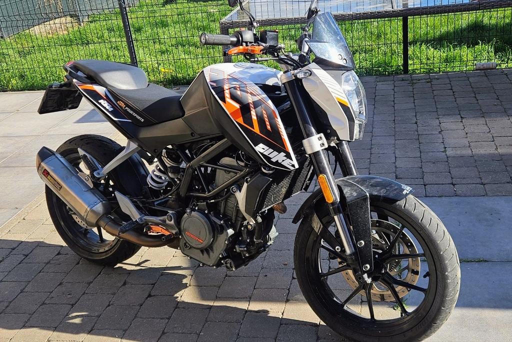 2 ktm duke 1 125 avec moteur 390 et 1 390, Motoren, Particulier