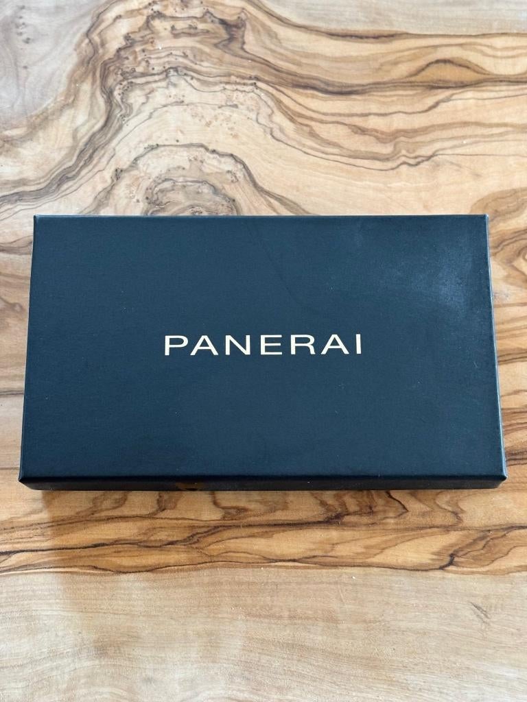 Rare porte-clés Panerai – Neuf avec boîte – Réf. PAA02019, Collections, Marques & Objets publicitaires, Neuf, Ustensile, Enlèvement