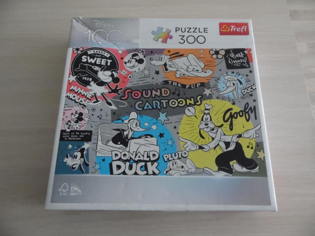 PUZZLE DISNEY COLLECTION     300 PIÈCES, Enlèvement ou Envoi, Plus de 50 pièces, Comme neuf, 6 ans ou plus