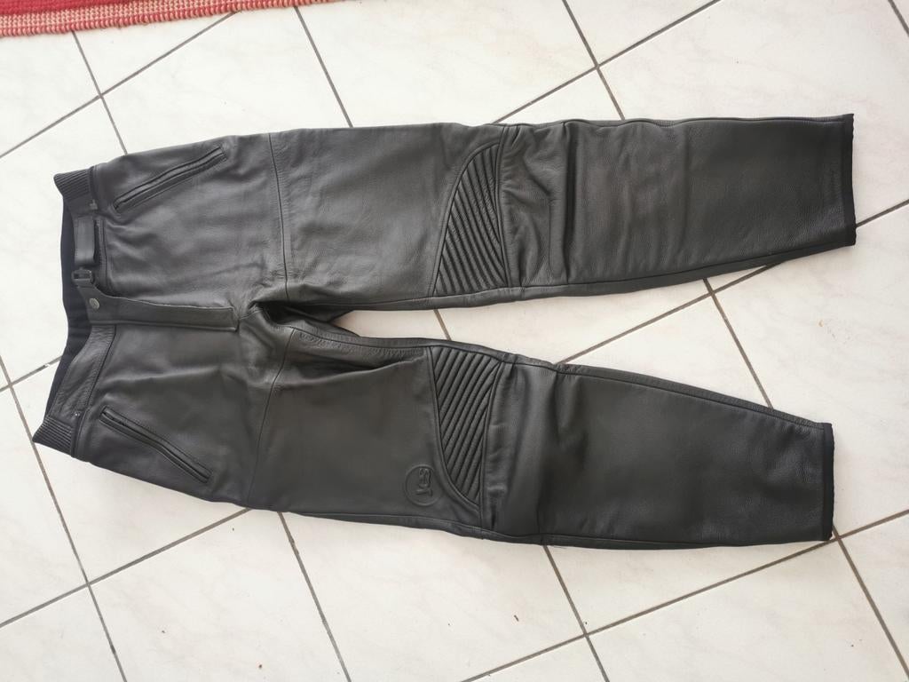 Pantalon moto homme cuir Yes taille 52, Seconde main, Hommes, Pantalon | cuir, Yes