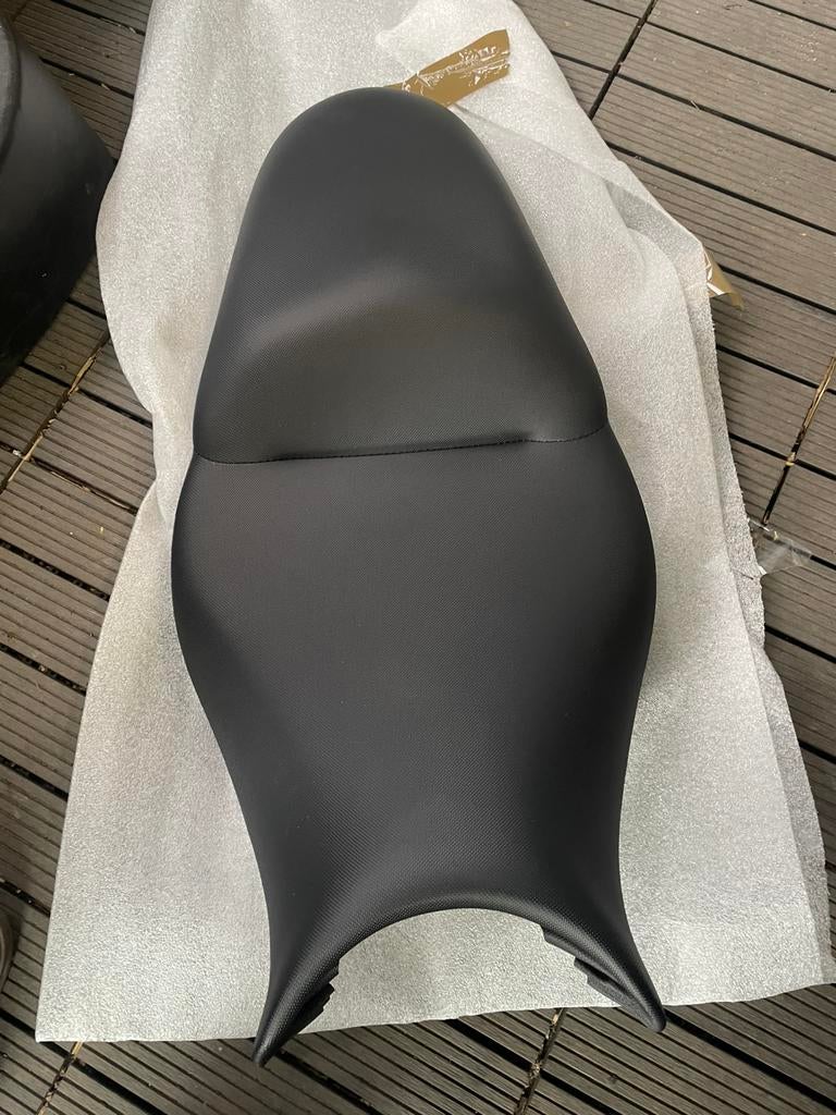 Origineel zadel versys kawasaki 2018 tot ...., Motos, Enlèvement, Neuf