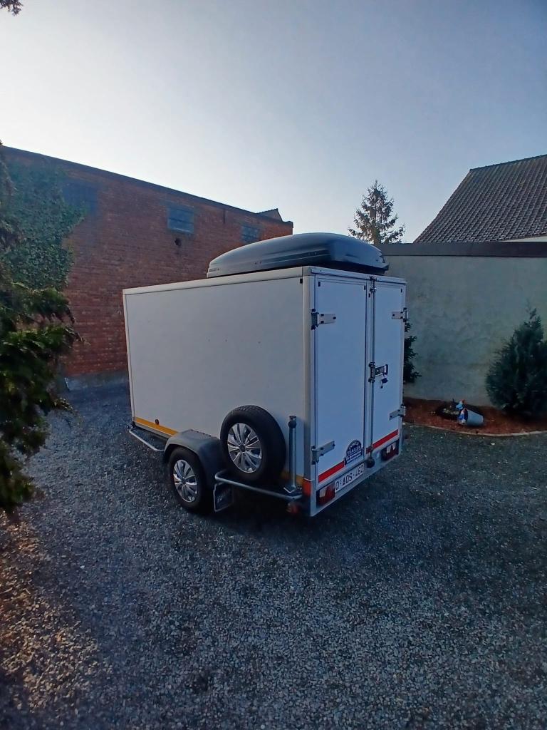 Gesloten  aanhanger te koop, Auto diversen, Aanhangers en Bagagewagens, Ophalen, Gebruikt