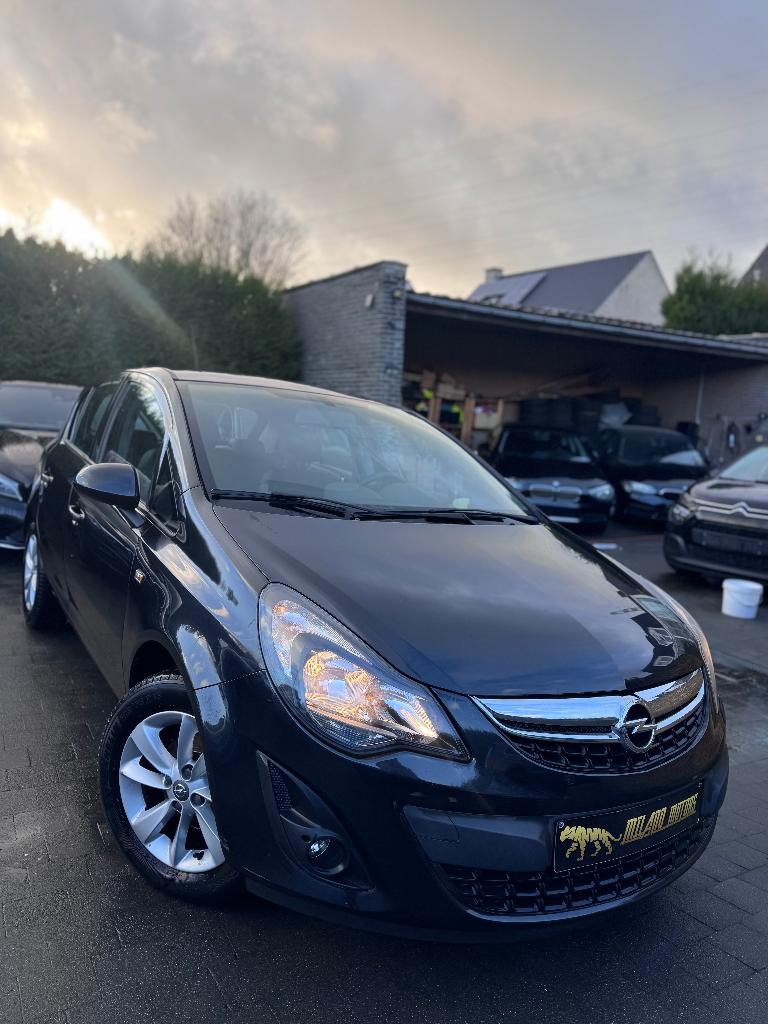 Opel Corsa 1.2 Benzine facelift, Auto's, Voorwielaandrijving, Euro 5, Stof, Zwart