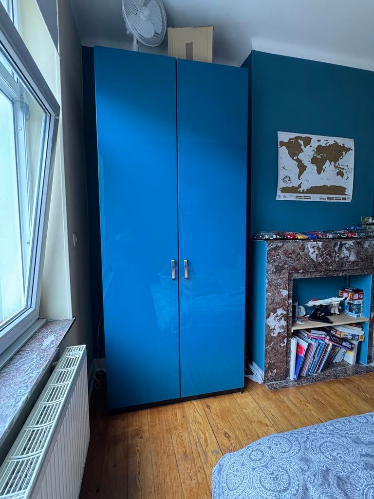 Armoire IKEA 2 portes avec tiroirs et éclairage, Enlèvement, Comme neuf