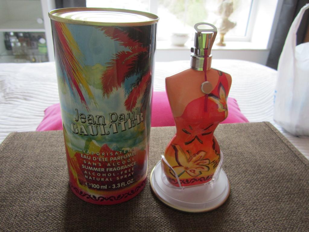 GAULTIER Jean-Paul Eau d'été HAWAI neuf, Collections, Parfums, Envoi