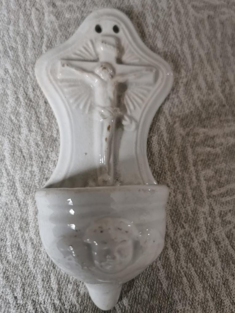 Antiek wit porseleinen wijwater vatje, Antiek en Kunst, Antiek | Religieuze voorwerpen, Ophalen of Verzenden