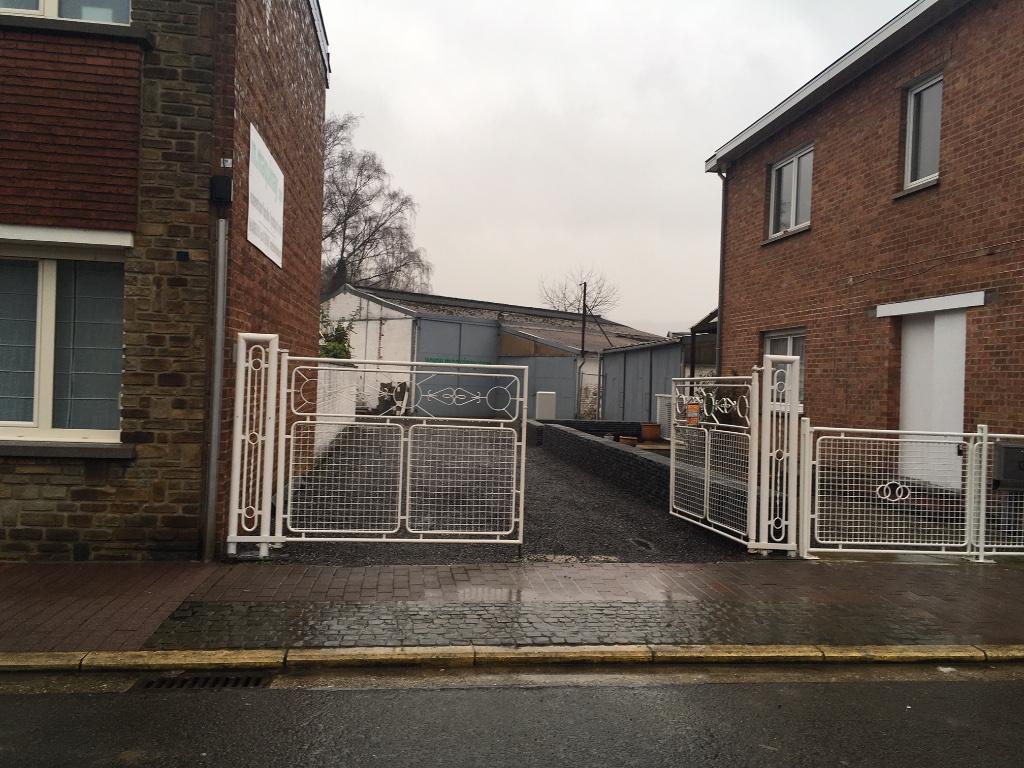 Box de stockage 2m/3m à louer, Immo, Garages en Parkeerplaatsen, Provincie Luik