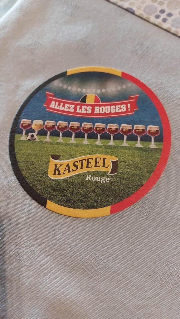 Bierviltje : Kasteelbier Rouge/Allez les Rouges/Euro 2020, Verzamelen, Biermerken, Ophalen of Verzenden, Nieuw, Viltje(s)