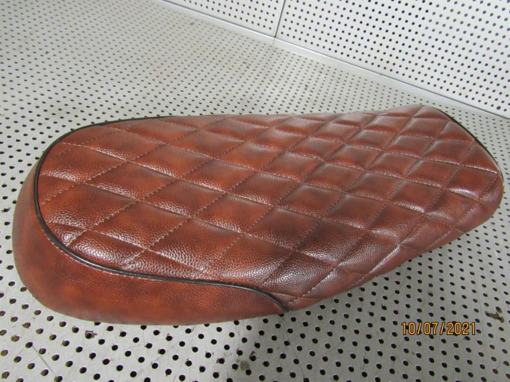 Caféracer zit Scrambler seat nieuw! diamond stitch universal, Motoren, Ophalen of Verzenden, Nieuw