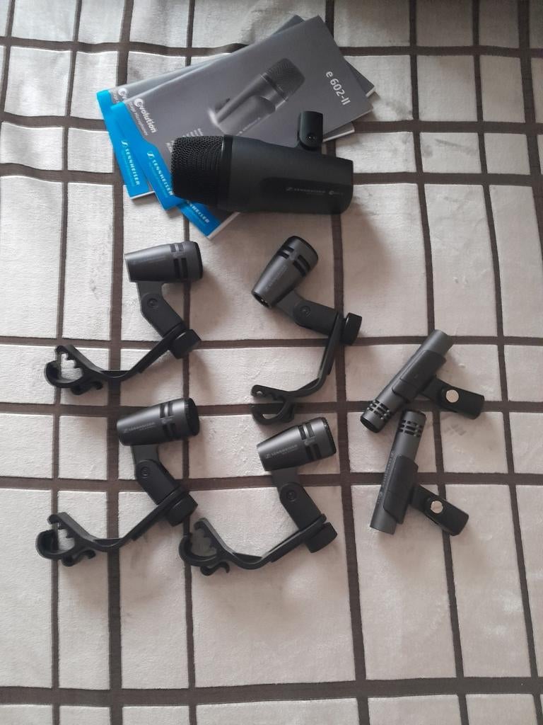 kit micros batteries Sennheiser e600, Musique & Instruments, Enlèvement ou Envoi, Comme neuf
