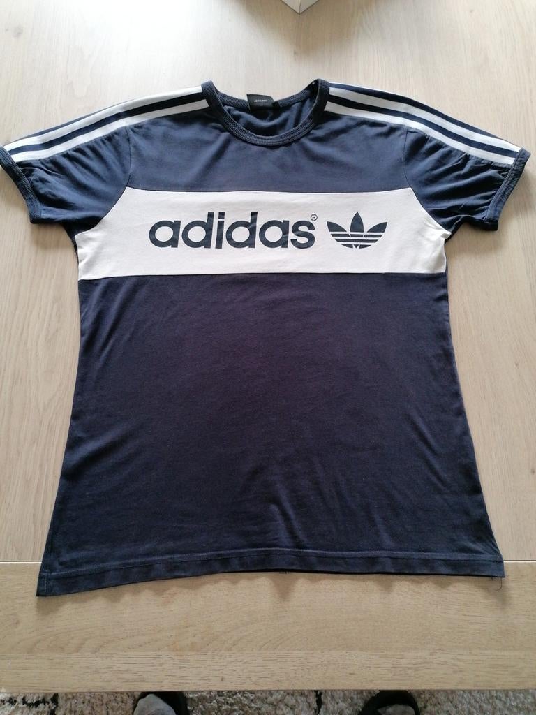 T-shirt Adidas maat S, Kleding | Heren, T-shirts, Ophalen of Verzenden, Zo goed als nieuw