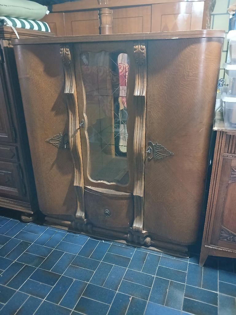 Gratis kast - vitrine, 25 à 50 cm, Avec tablette(s), Klassiek, 100 à 150 cm