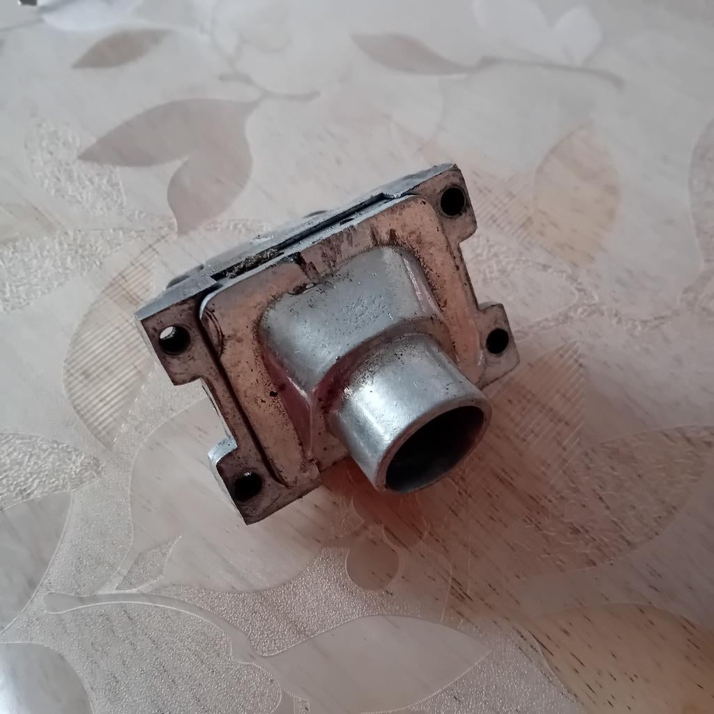 Boite a clapets type polini, Enlèvement ou Envoi, Peugeot