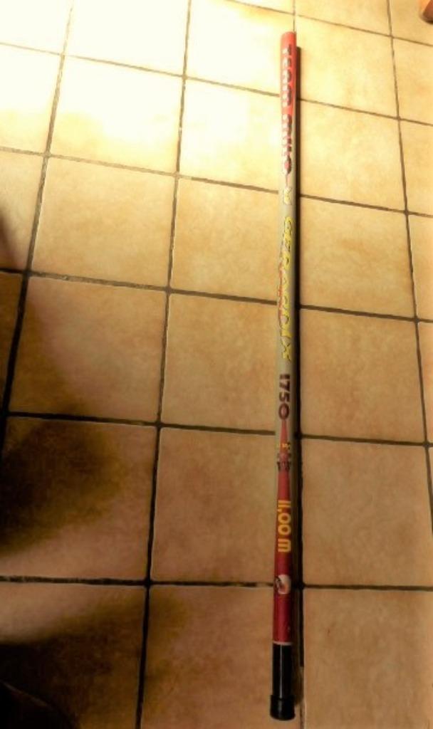 (4) -1 roseaux de marque milo de 11m, Enlèvement, Comme neuf, Canne à pêche complète