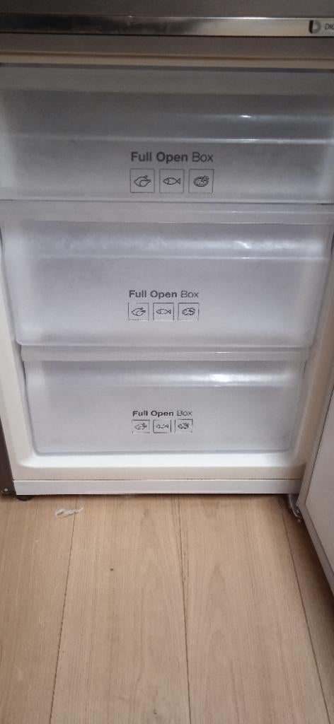 Samsung ijskast met aparte diepvries, Elektronische apparatuur, Koelkasten en IJskasten, Ophalen, 150 tot 200 liter, 60 cm of meer