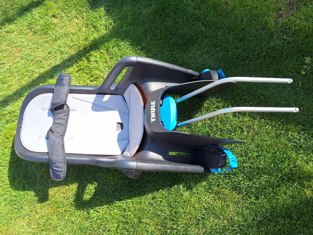 Thule fietszitje ride along, Fietsen en Brommers, Ophalen, Achterzitje, Voetsteuntjes, Zo goed als nieuw