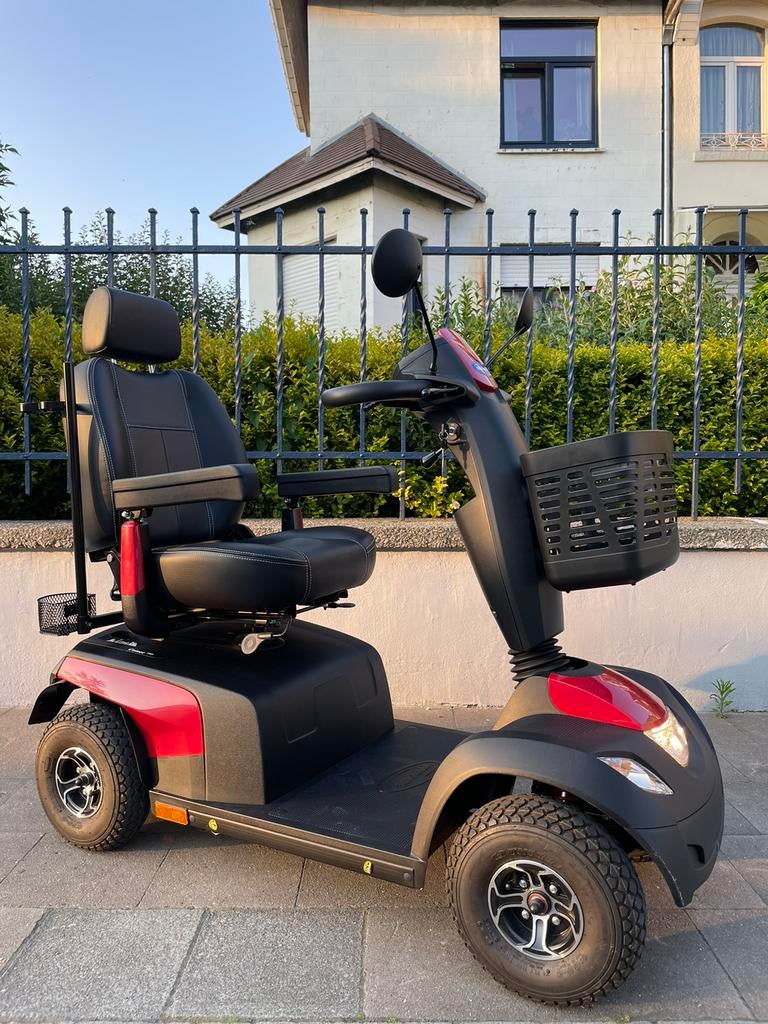 Scootmobiel Invacare Comet Pro elektrische scooter, Ophalen of Verzenden, Inklapbaar, Zo goed als nieuw, Elektrische rolstoel