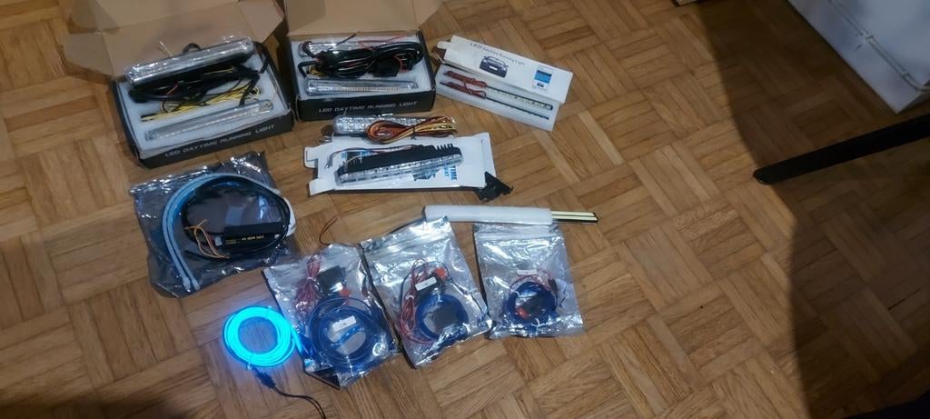 Lot leds feux diurne + leds bleu, Enlèvement, Neuf