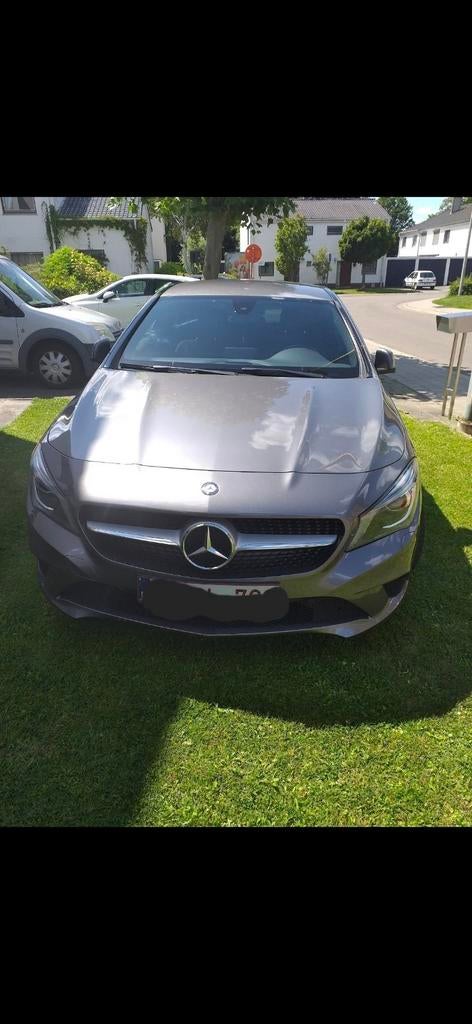 Mercedes-Benz CLA 180d – Volle Opties, Zwart, Leder, 5 deurs, Particulier
